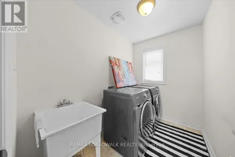 336 Gallantry Way Ottawa ON K2S 0R1