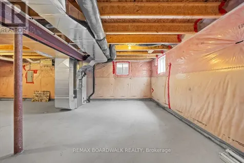 336 Gallantry Way Ottawa ON K2S 0R1