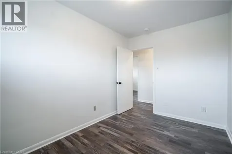 4 Starlight Court Hamilton ON L8K 4C8
