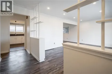 4 Starlight Court Hamilton ON L8K 4C8
