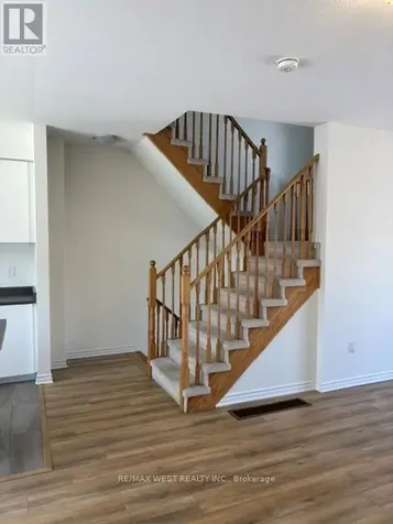 16 Hills Thistle Drive Wasaga Beach ON L9Z 0J3