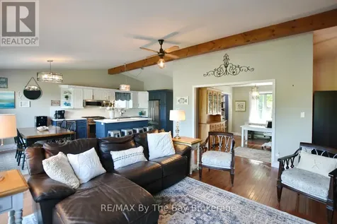 1434 River Road West Wasaga Beach ON L9Z 2W5