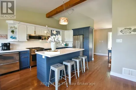 1434 River Road West Wasaga Beach ON L9Z 2W5