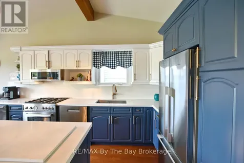 1434 River Road West Wasaga Beach ON L9Z 2W5