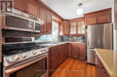 51 Paulander Drive Kitchener ON N2M 5E5