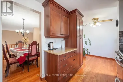 51 Paulander Drive Kitchener ON N2M 5E5