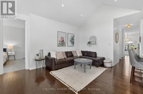 19 Cameron Street Springwater (centre Vespra) ON L9X 0S6