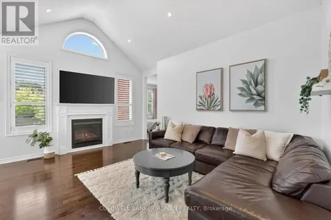 19 Cameron Street Springwater (centre Vespra) ON L9X 0S6