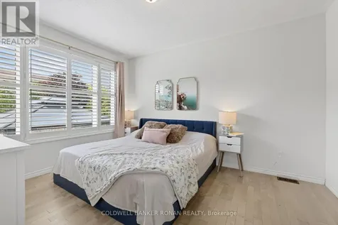 19 Cameron Street Springwater (centre Vespra) ON L9X 0S6