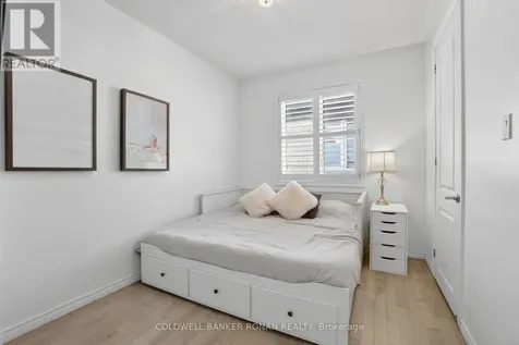 19 Cameron Street Springwater (centre Vespra) ON L9X 0S6