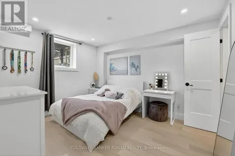 19 Cameron Street Springwater (centre Vespra) ON L9X 0S6