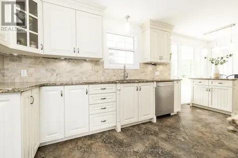 174 Lloydalex Crescent Ottawa ON K0A 1L0