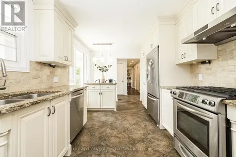 174 Lloydalex Crescent Ottawa ON K0A 1L0