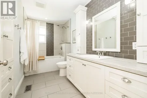 174 Lloydalex Crescent Ottawa ON K0A 1L0