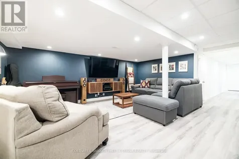 174 Lloydalex Crescent Ottawa ON K0A 1L0