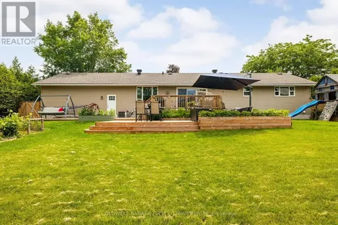 174 Lloydalex Crescent Ottawa ON K0A 1L0