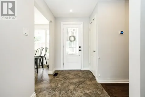 174 Lloydalex Crescent Ottawa ON K0A 1L0