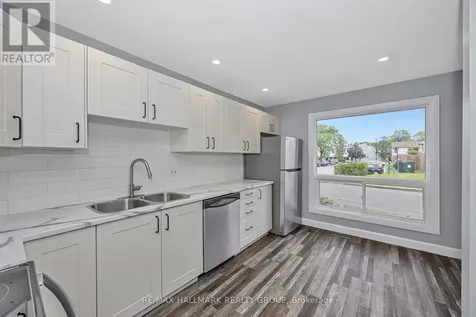 820 Cahill Drive West Ottawa ON K1V 9K4