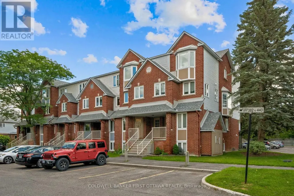 386 Briston Private Ottawa ON K1G 5R3