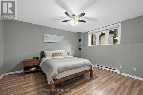 386 Briston Private Ottawa ON K1G 5R3