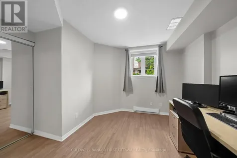 386 Briston Private Ottawa ON K1G 5R3
