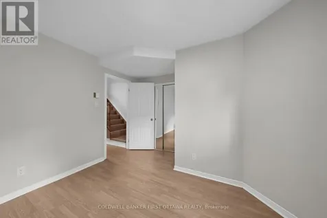 386 Briston Private Ottawa ON K1G 5R3