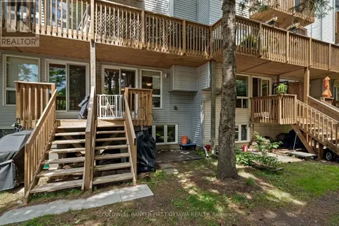 386 Briston Private Ottawa ON K1G 5R3
