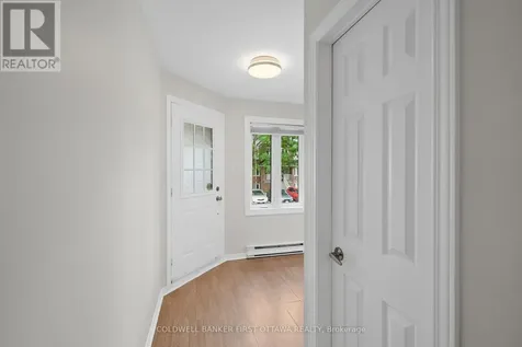 386 Briston Private Ottawa ON K1G 5R3