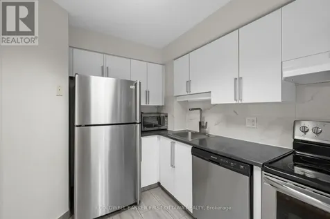 386 Briston Private Ottawa ON K1G 5R3