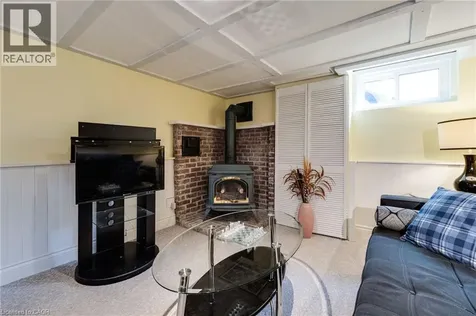 43 Brick Street Kitchener ON N2H 3L2
