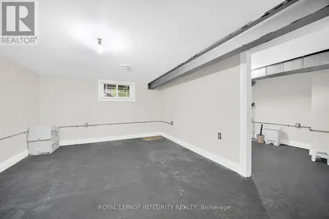 318 Somerset Street East Ottawa ON K1N 6W3