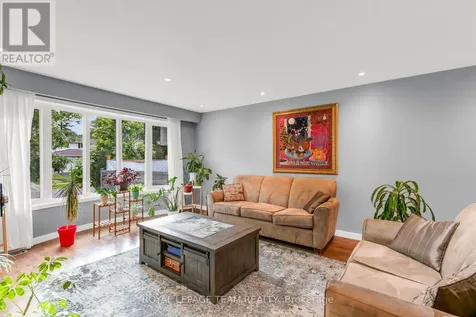 62 Northpark Drive Ottawa ON K1B 3R8