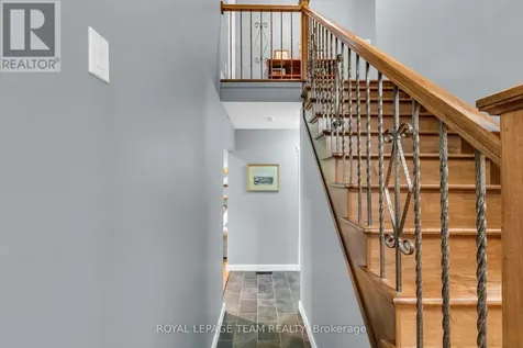 62 Northpark Drive Ottawa ON K1B 3R8