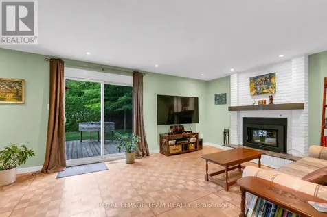 62 Northpark Drive Ottawa ON K1B 3R8