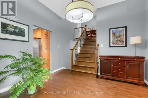 62 Northpark Drive Ottawa ON K1B 3R8
