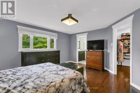 62 Northpark Drive Ottawa ON K1B 3R8