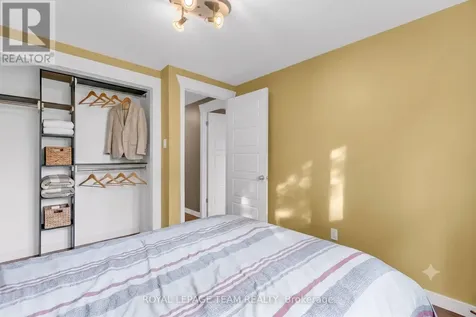 62 Northpark Drive Ottawa ON K1B 3R8