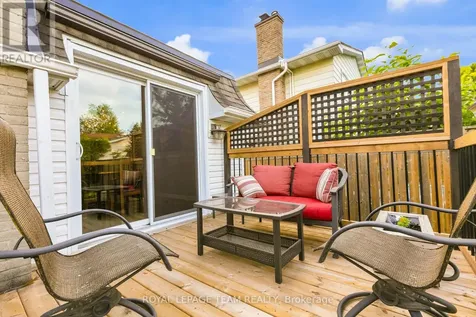 62 Northpark Drive Ottawa ON K1B 3R8