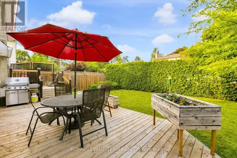 62 Northpark Drive Ottawa ON K1B 3R8