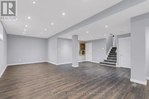 62 Northpark Drive Ottawa ON K1B 3R8
