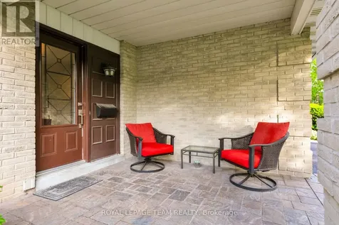 62 Northpark Drive Ottawa ON K1B 3R8