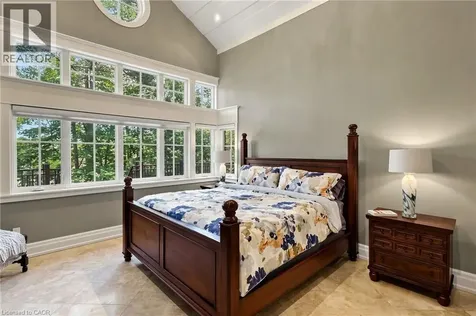 344 Mountain Brow Road Waterdown ON L7P 5A3
