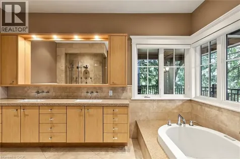 344 Mountain Brow Road Waterdown ON L7P 5A3