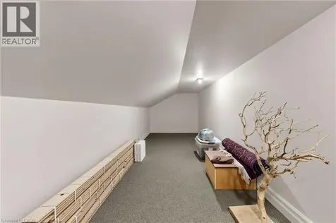 344 Mountain Brow Road Waterdown ON L7P 5A3