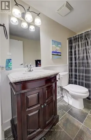 15 Hofstetter Avenue Kitchener ON N2A 3Z7