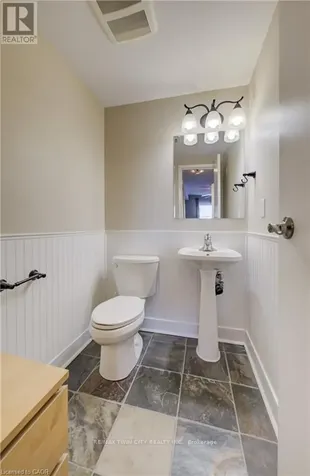 15 Hofstetter Avenue Kitchener ON N2A 3Z7