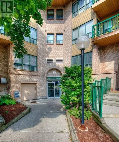 15 Hofstetter Avenue Kitchener ON N2A 3Z7