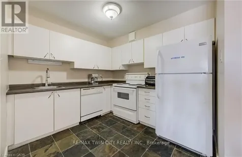 15 Hofstetter Avenue Kitchener ON N2A 3Z7