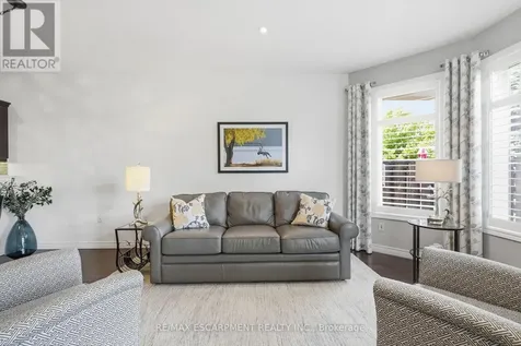 35 Finton Lane Hamilton ON L0R 1C0