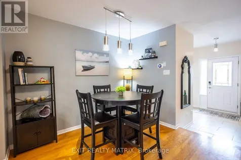 4620 Ogilvie Walk Crescent Ottawa ON K1J 1G7